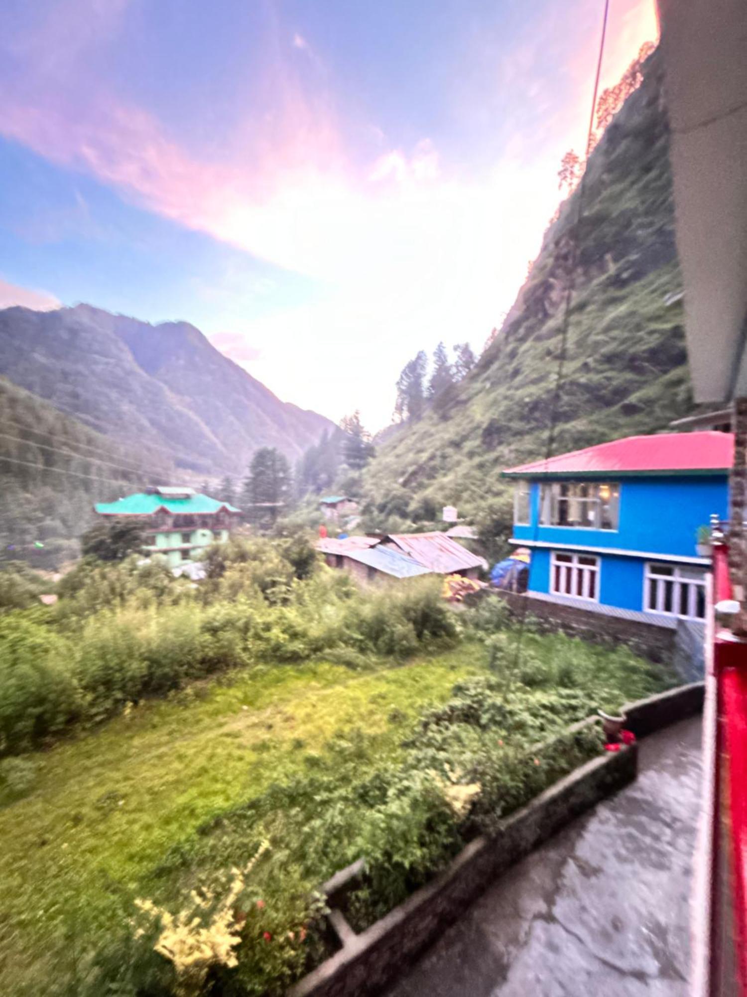 Formosa Hostel & Cafe Kasol Ngoại thất bức ảnh