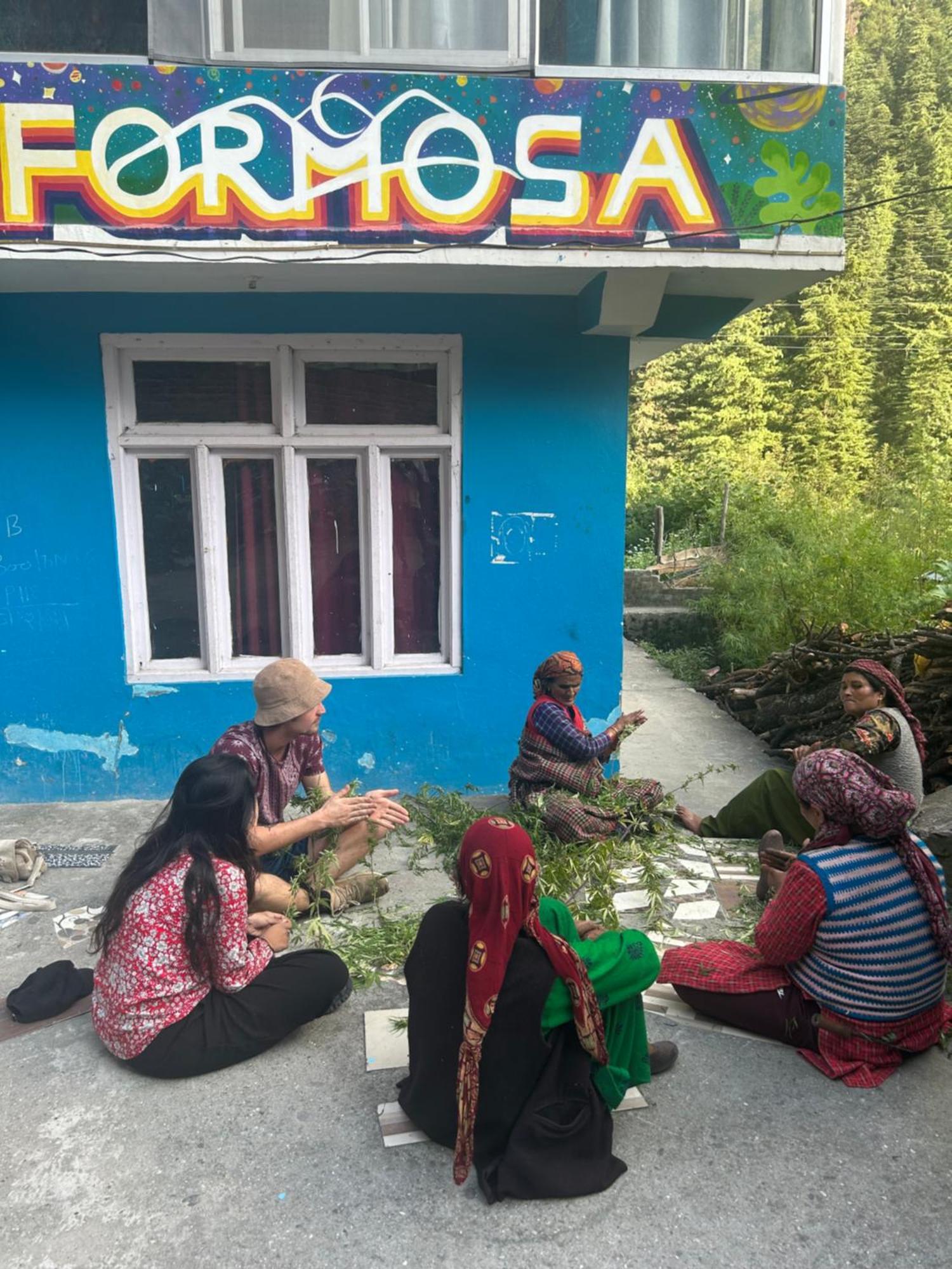 Formosa Hostel & Cafe Kasol Ngoại thất bức ảnh