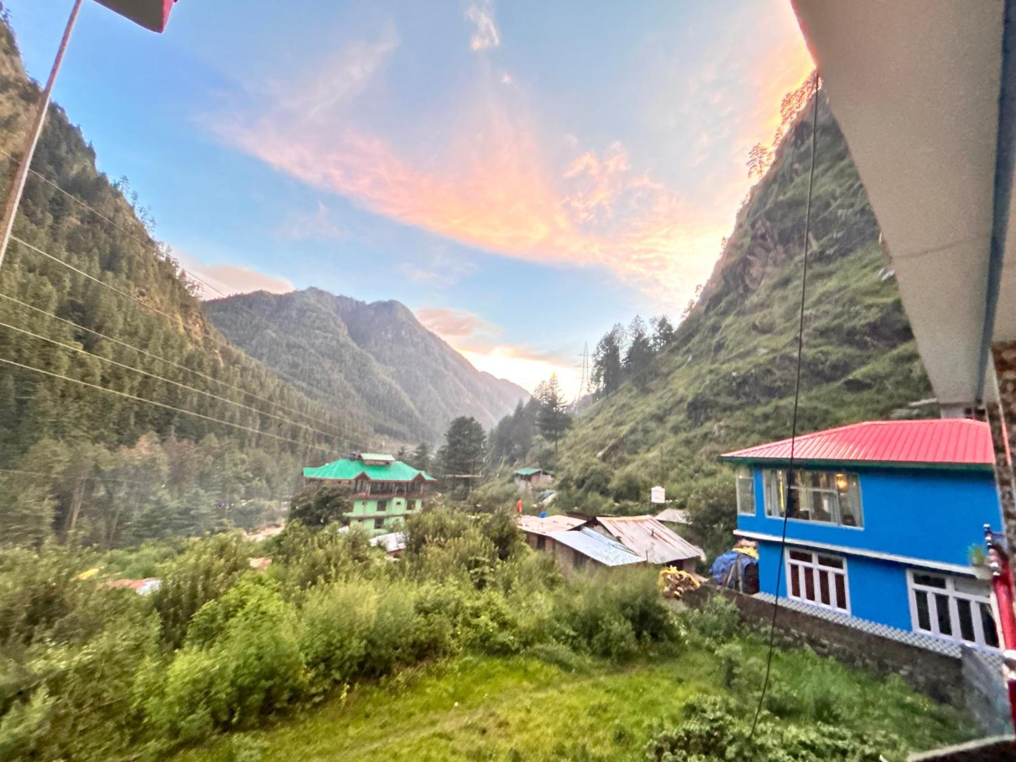 Formosa Hostel & Cafe Kasol Ngoại thất bức ảnh